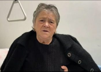 “Më morën 10 mijë euro”, rrëfehet e moshuara që u grabit në Maliq