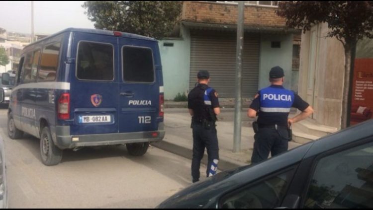 Kreu vrasje të dyfishtë, autori dyshohet se vuan nga skleroza