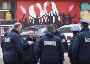 Serbët në Kosovë ‘nuk vishen policë’, kërcënohen nga Beogradi