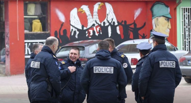 Serbët në Kosovë ‘nuk vishen policë’, kërcënohen nga Beogradi