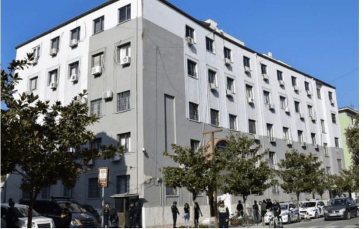 Iu sekuestruan 500 milionë, kush është pronari. U arrestua për…