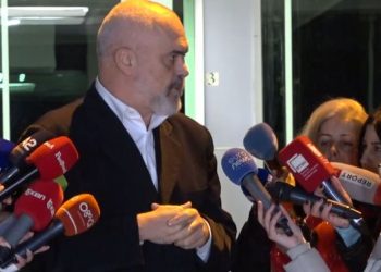 Skandali ‘McGonigal’, reagon sërish Edi Rama