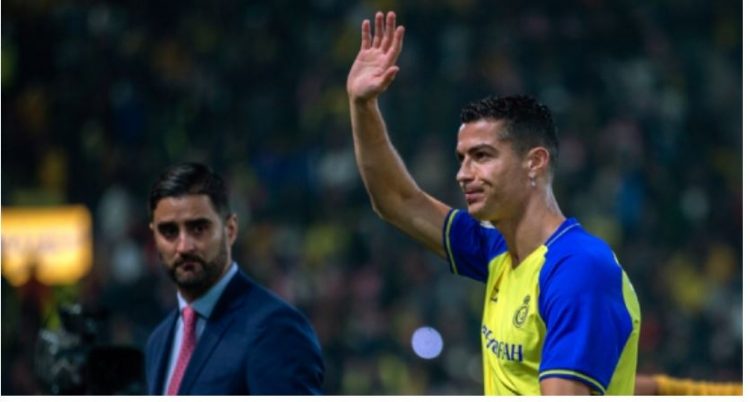 Ronaldo thyen rekorde, prezantimi te Al Nassr u pa nga 3 miliardë..