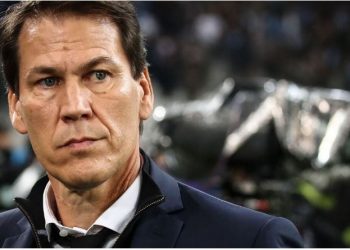 Trajneri i Al Nassr mbron Ronaldon: I rëndësishëm për ekipin tonë