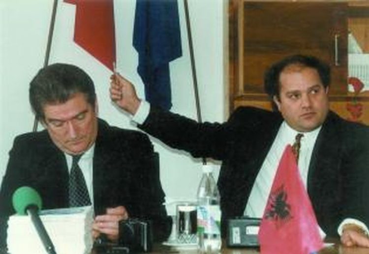 Spahiu: Si e përjashtoi Berisha-Hajdarin se rrahu rojën e parkingut