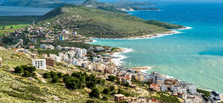 Reshje dhe erëra, pezullohet lundrimi i tragetit Sarandë-Korfuz