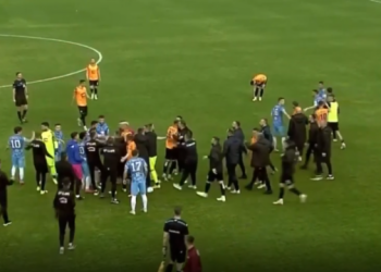 Plas grushti në finalen e Superkupës së Kosovës – VIDEO