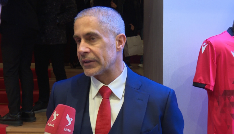 Sylvinho: Bukur kur sheh njerëz që jetojnë me futbollin