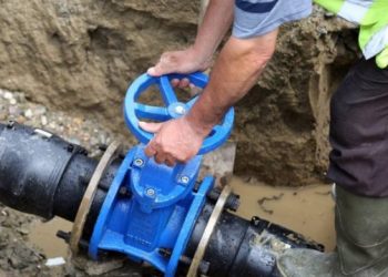 Defekt në tubacion, Pogradeci pa ujë të pijshëm prej 2 ditësh