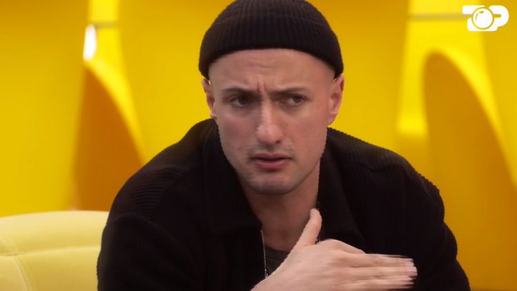 I afërt me Kiarën? Ja si përgjigjet Kristi