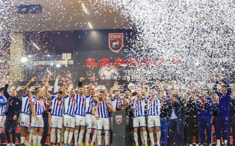 E bujshme, Tirana transferon sulmuesin e Kombëtares