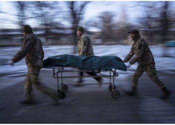 FOTO/ Dalin pamjet e trupave të vdekur nga beteja e Donjetskut