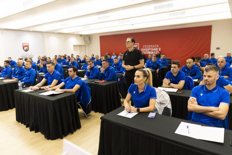 Marrin stemat si arbitra të VAR/ Fituesit flasin për suksesin