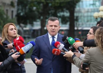 Pse mungoi Rama në seancë? Përgjigjet Balla