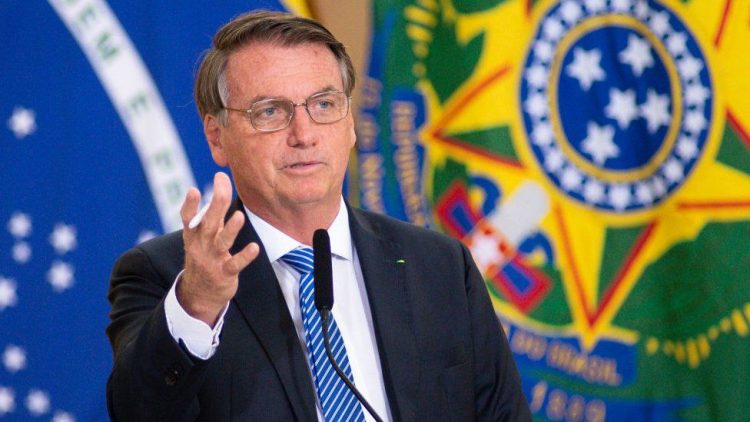 Bolsonaro gati të kthehet në Brazil, çfarë kërkojnë prokurorët