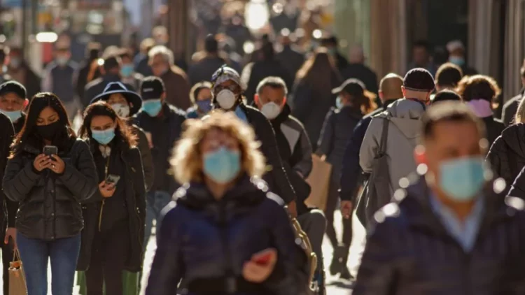 Greqia në alarm nga Covid, mungesa e barnave përkeqëson situatën