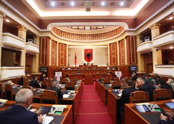 Deputeti i PD nxjerr dokumentin:S’kam lidhje me Sigurimin e Shtetit