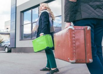 Pse po ikin? Shqiptarët kanë të ardhurat më të ulëta në Europë