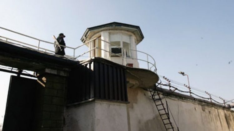 Arratisja në RMV, reagon ministria: I burgosuri po transportohej…