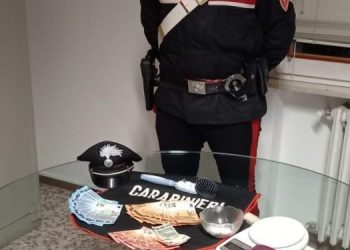 Drogë në krëhërin e flokëve, shqiptari ndalohet nga policia