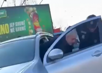 Ish-këshilltari i Metës u dhunua nga policia malazeze, PD: Skandal