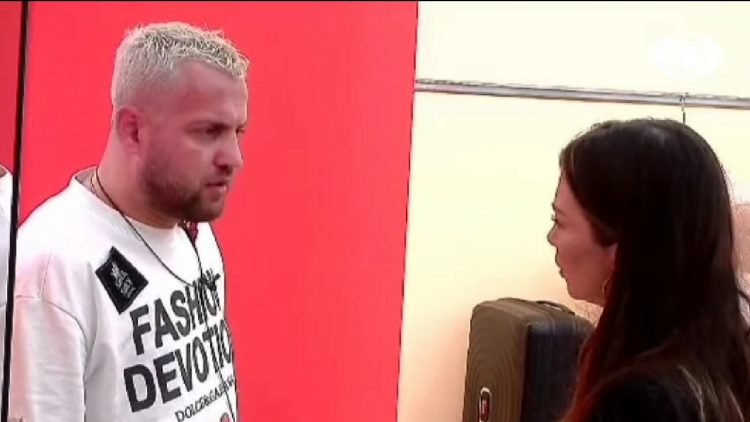 Kiara flet me Luizin: Ke shumë luhatje humori