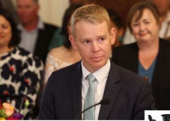 Chris Hipkins betohet si kryeministër i Zelandës së Re