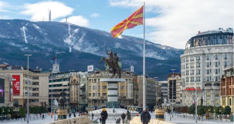 Kaos në Maqedoninë e Veriut, opozita kërkon zgjedhje të parakohshme