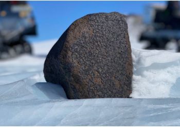 Zbulohet meteori i rrallë në Antarktidë