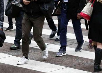 Rikthimi në punë pas festave, si të mësohemi me rutinën