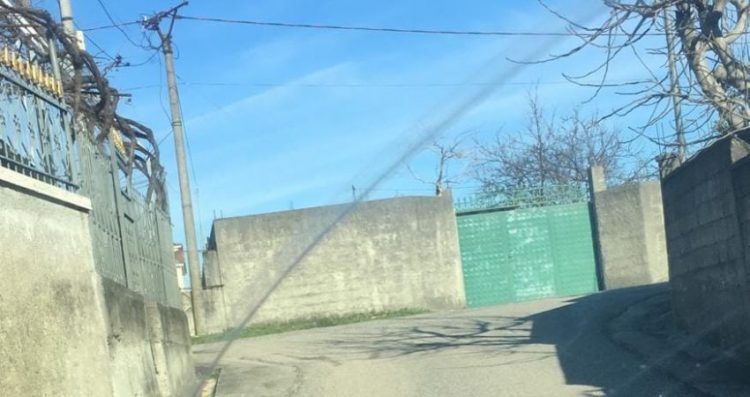 Historia e trishtë e Orianës, nënës që hodhi foshnjën në lumë