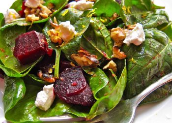 Azma luftohet edhe në tavolinë, ushqimet që duhet të konsumoni