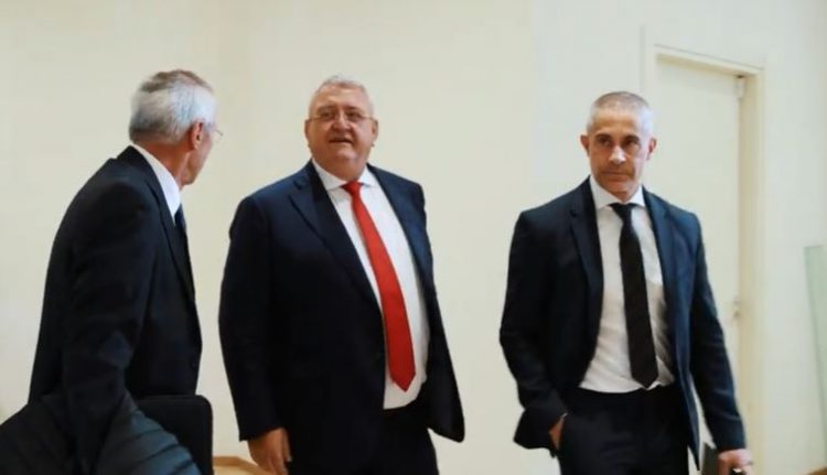 “Mirësevjen trajner”, 24 orët e para të Sylvinhos në Shqipëri