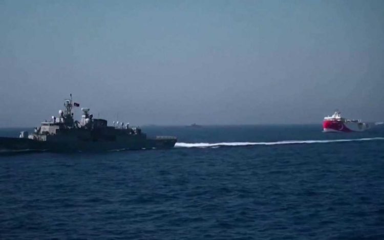 Patrullat detare turke dhe greke përplasen në ujërat e Egjeut