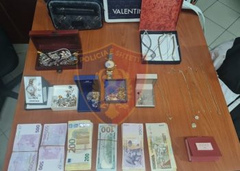 Detajet/ Kozeta përdori çelës ‘kopil’ për të vjedhur banesën