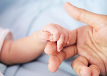 Shpopullimi kërcënon Vlorën, bie ndjeshëm norma e lindshmërisë