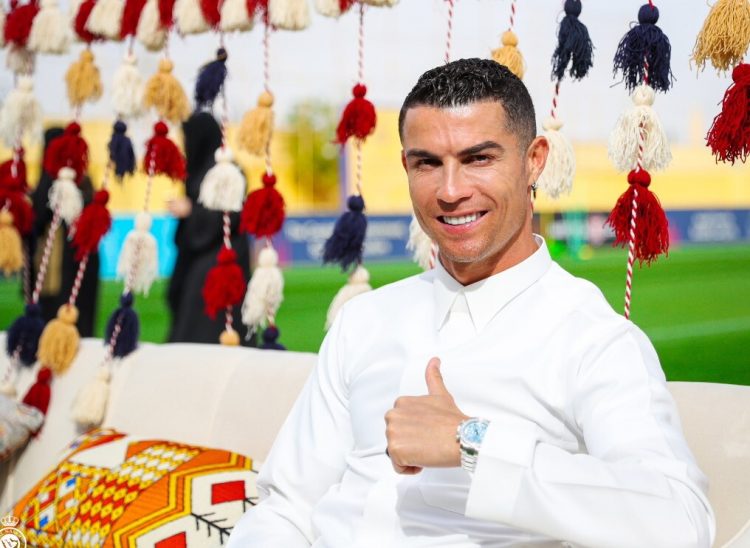 CR7 bëhet “sheik” për 300-vjetorin e Arabisë Saudite