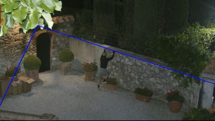 VIDEO – 300 mijë euro grabitje, arrestohen dy shqiptarët në Itali