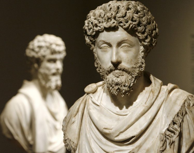 6 këshilla prindërimi nga tre filozofë të mëdhenj