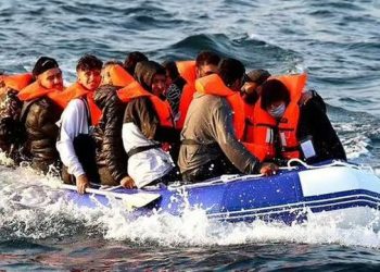 Emigrantët ilegalë shqiptarë në fokusin e Sunday Times