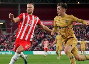 VIDEO – Barcelona rrëzohet në Almeria, Reali afrohet në -7