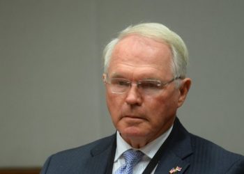 Dialogu Kosovë-Serbi, Hill: Procesi i Brukselit nuk mund…