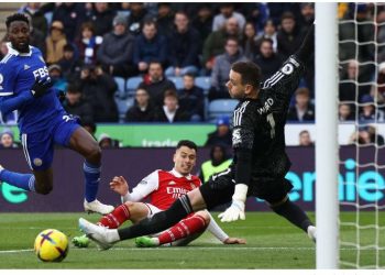 VIDEO/ Arsenal fiton ndaj Leicester dhe ruan kreun