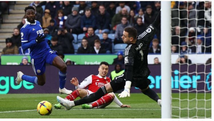 VIDEO/ Arsenal fiton ndaj Leicester dhe ruan kreun
