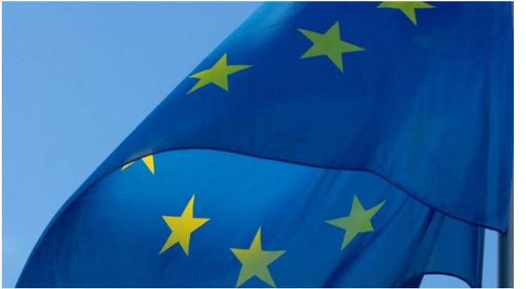 ‘Rusia po tenton të pengojë dialogun Kosovë-Serbi’