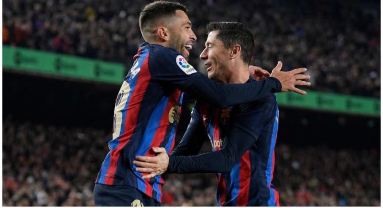 Barcelona dëfrehet ndaj Sevillas, shkëputet në krye