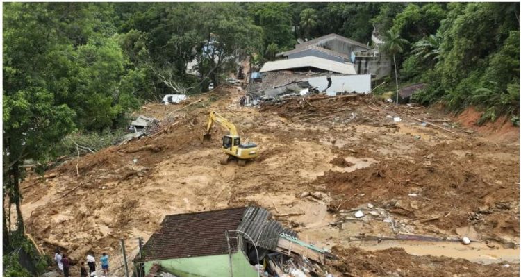 Dyzetë të vdekur nga përmbytjet në Brazil