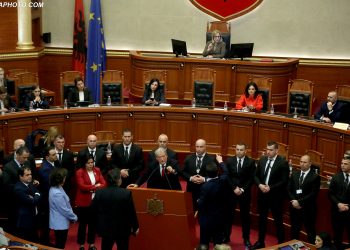 Kuvendi përjashton brenda 1 muaji, 23 deputetë të opozitës
