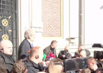 Berisha para Bashkisë Tiranë: Veliaj hajdut i pështirë, të ikë