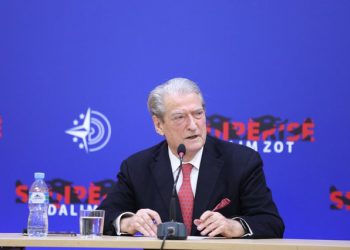 Berisha thirrje mediave: Bojkotoni Ramën ose do përballeni…